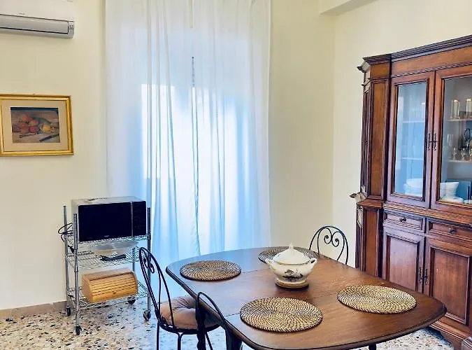 Elegant In Center דירה קליארי
