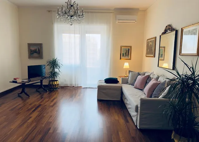Elegant In Center דירה קליארי